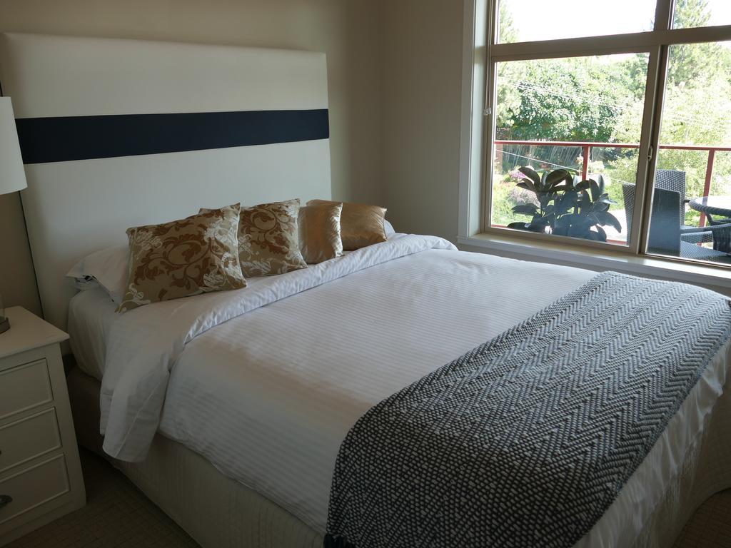 Copper Oasis Apartment เวสต์ เคโลว์นา ภายนอก รูปภาพ