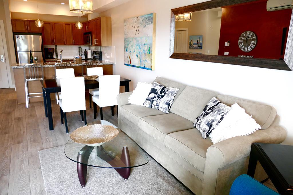 Copper Oasis Apartment เวสต์ เคโลว์นา ภายนอก รูปภาพ