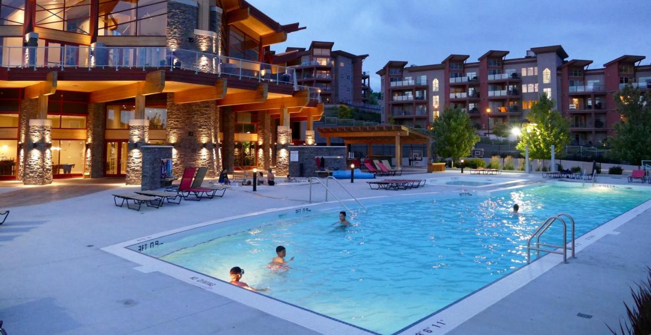 Copper Oasis Apartment เวสต์ เคโลว์นา ภายนอก รูปภาพ